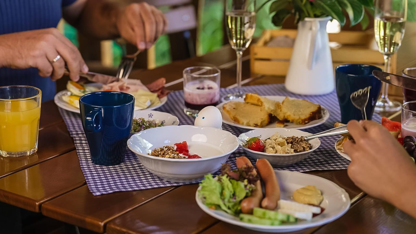 When it’s comfortable to sit both indoors and outdoors